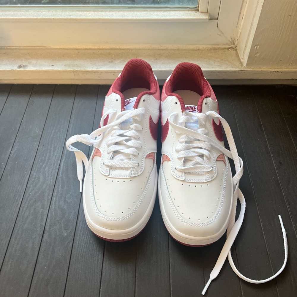 Nike Gamma Red and White Sneakers